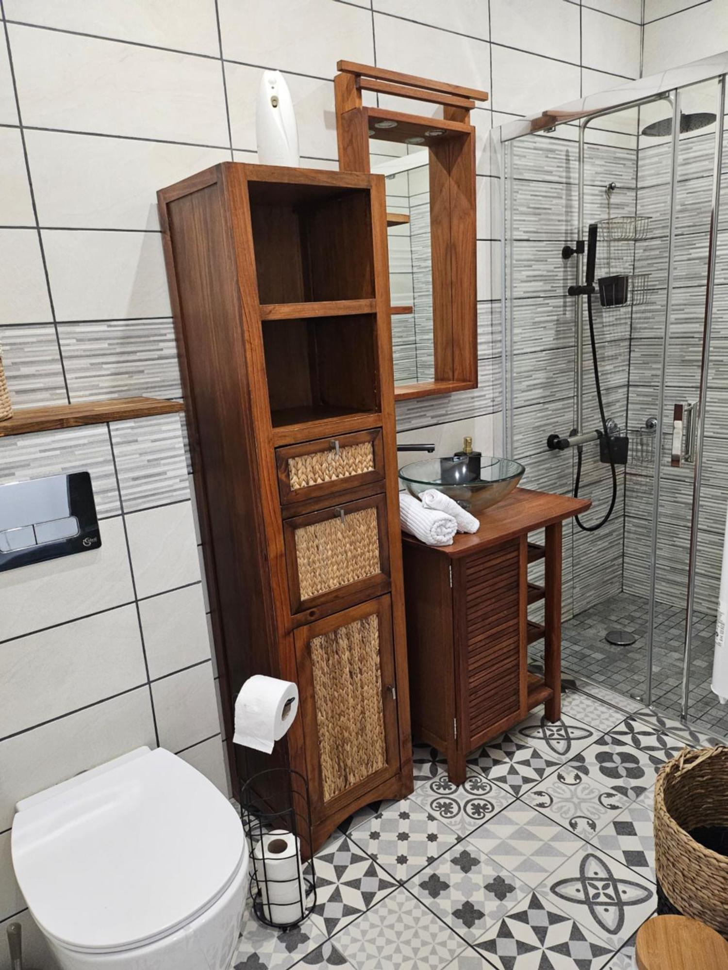 Les Chambres D'Estelle Guecelard Room photo
